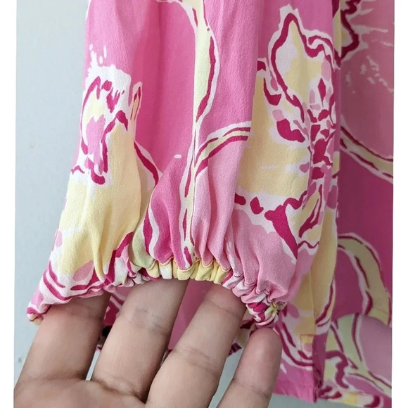 Lilly Pulitzer Elsa Blouse in Yellow Day Lilly Print - Picture 3 of 10